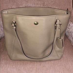 Coach medium sized tote bag
